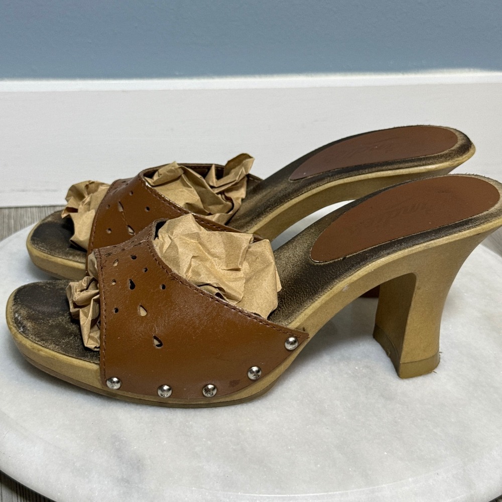 Vtg Candies Brown Leather Studded heels Platform Mules Square Toe 9 shoes y2k
